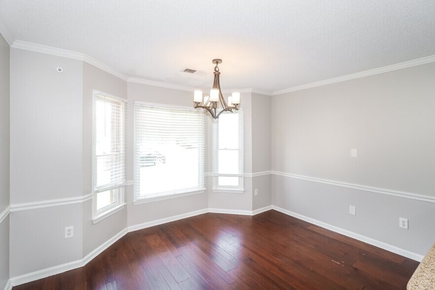 Building Photo - 4365 Barrymor Dr