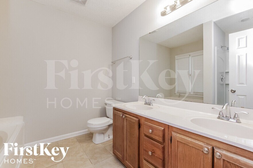 Building Photo - 3321 Argyle Ln