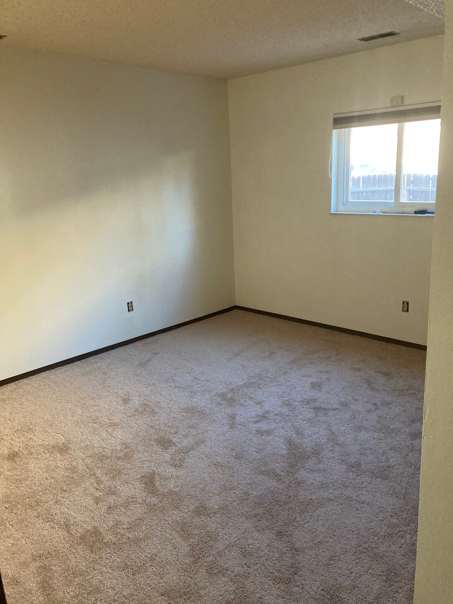 Building Photo - 6245 Lange Dr