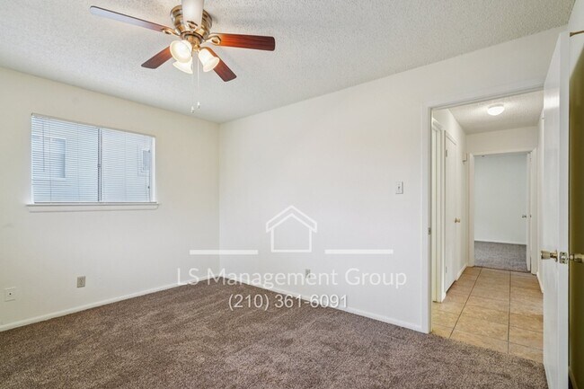 Building Photo - 6604 Cherryleaf St