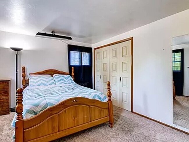 Building Photo - Spacious Home on a Large Lot in Villa Loma Neighborhood in D11