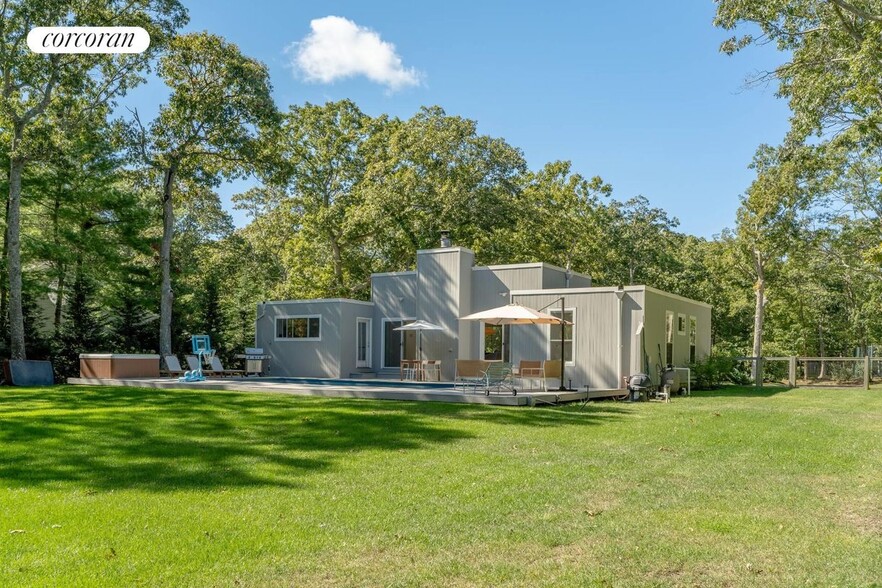 Building Photo - 26 Wintergreen Way