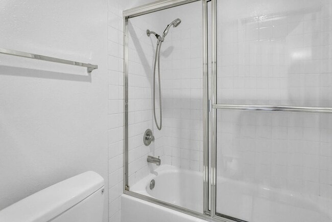 Building Photo - 8878 Regents Rd