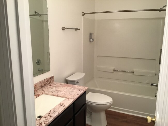 Building Photo - 2616 Burke Ln