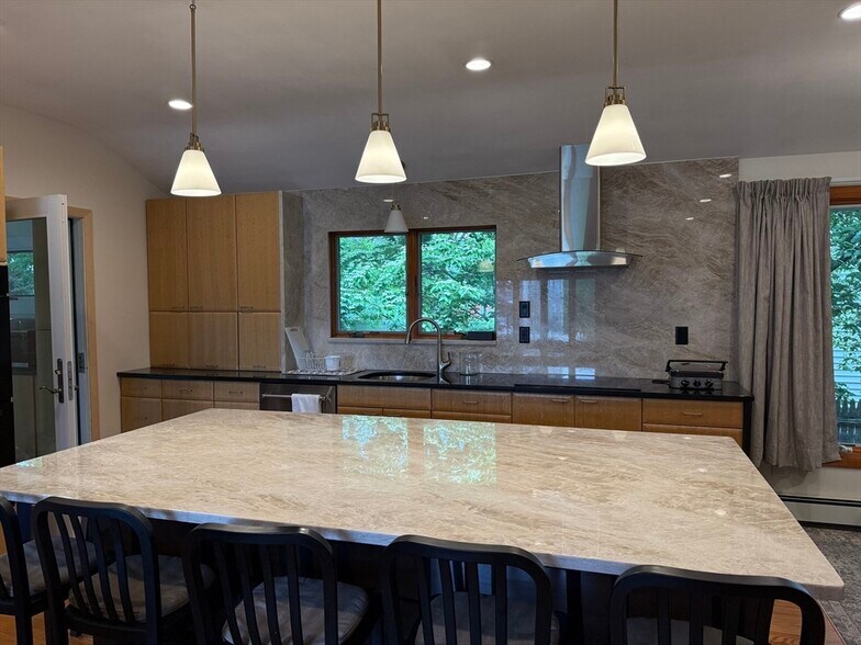 Building Photo - 48 Spy Pond Ln