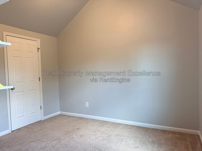 Building Photo - 3446 Ferdilah Ln