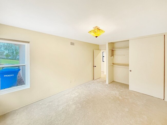 Building Photo - Great 3B/2BA House in San Marcos!