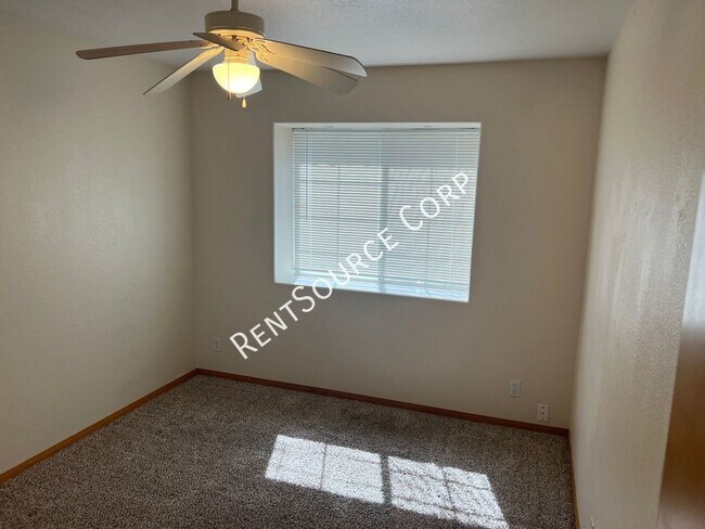 Building Photo - 3 Bedroom Home For Rent in Yermo Calico La...
