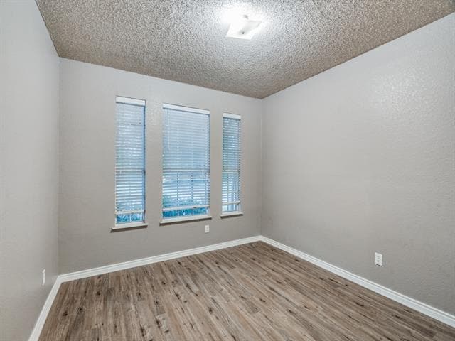 Building Photo - 209 Windsong Way
