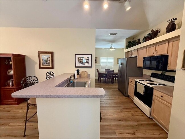 Building Photo - 11122 SW 73rd Ct