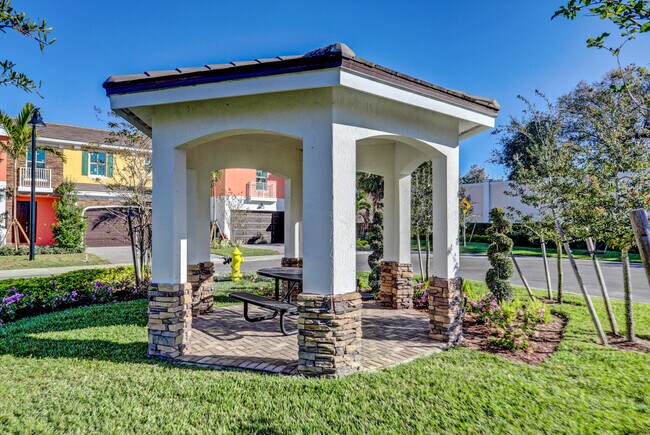 Building Photo - 12937 Trevi Isle