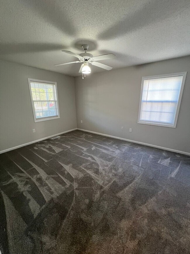 Building Photo - 3 Bedroom 2 Bath House, Turtle Cove Subdivision White Lake NC