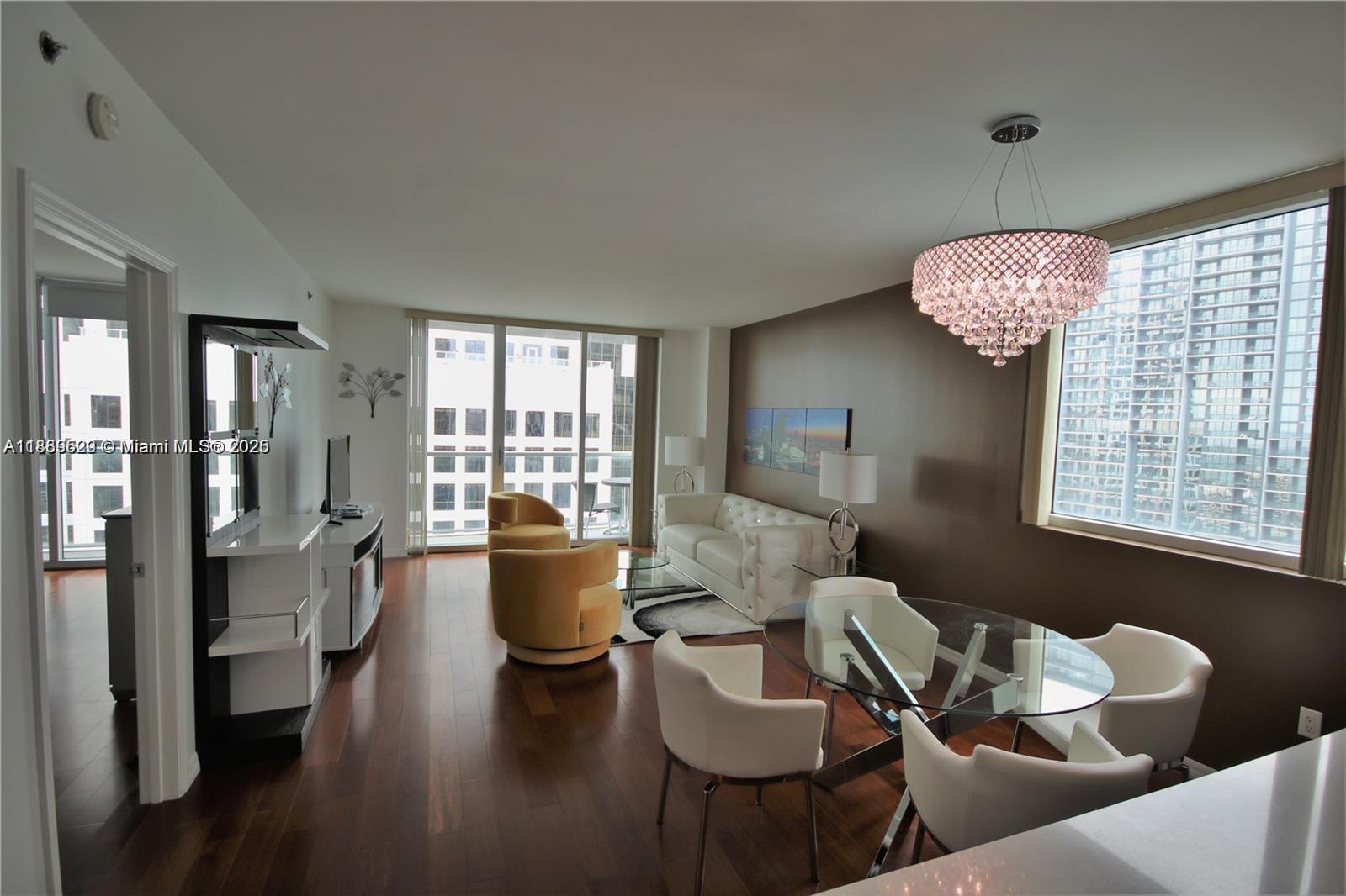 Building Photo - 500 Brickell Ave