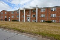 Building Photo - Beautiful 2 Bedroom Apartment in the heart...