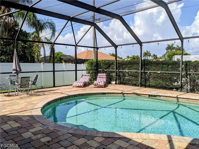 Building Photo - 3729 Agualinda Blvd