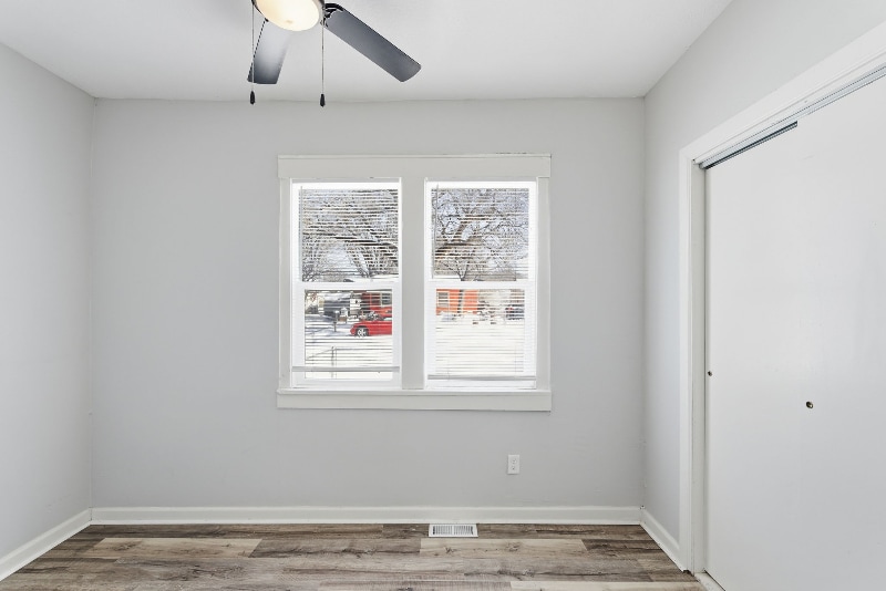 Building Photo - 851 S Millwood Ave