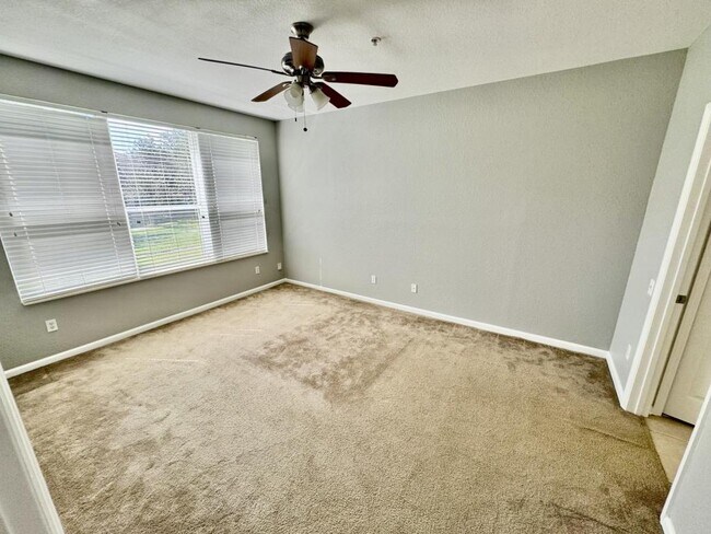 Building Photo - 6462 Cantua Ln