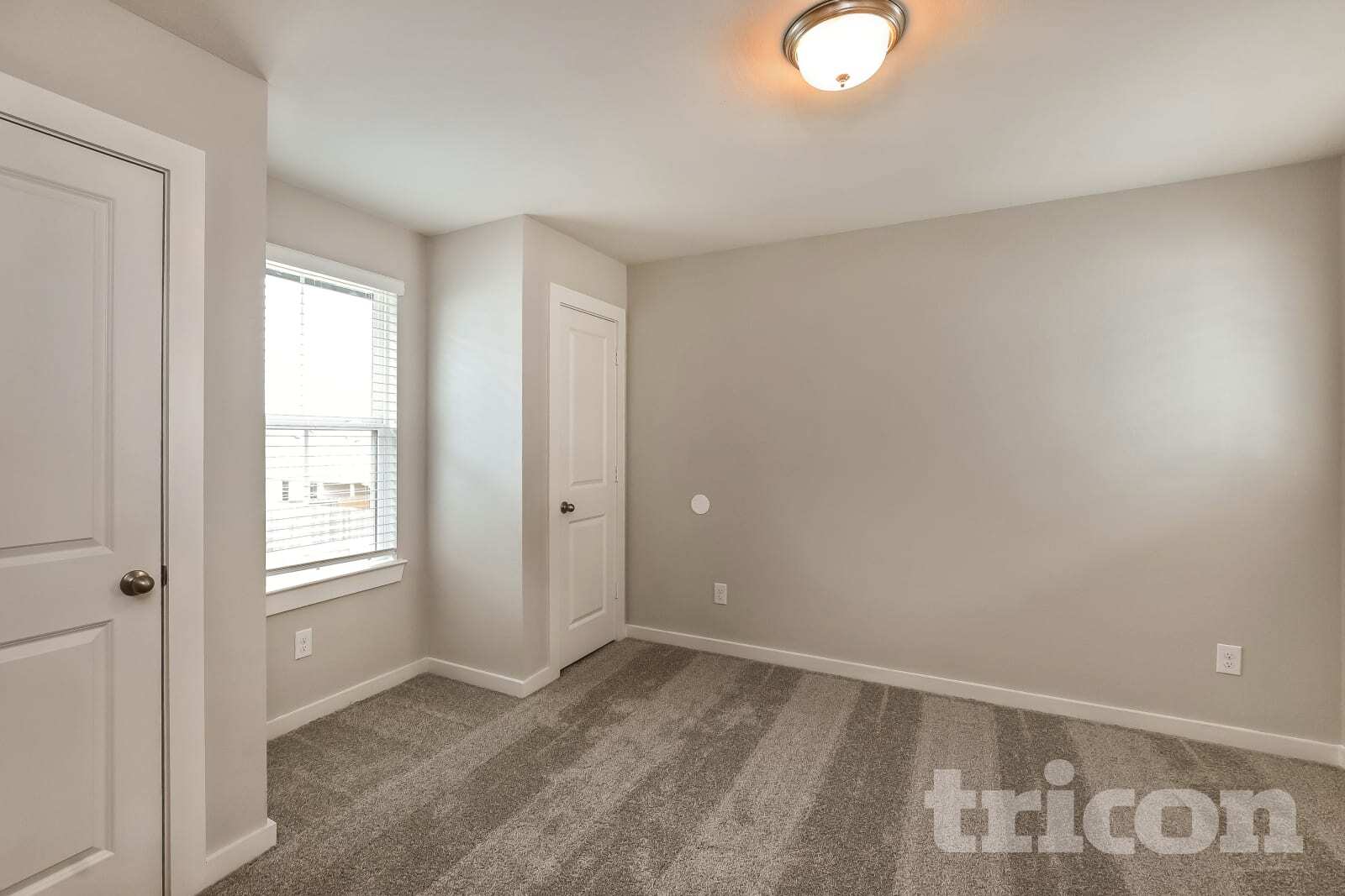 Building Photo - 22813 Terrazzo Dr