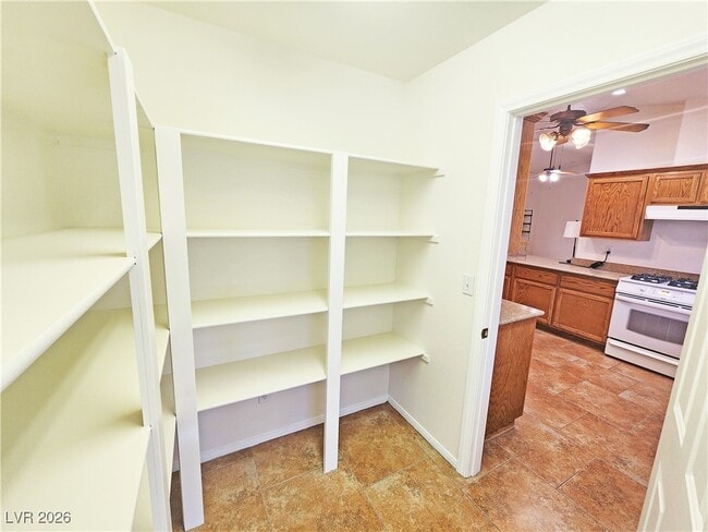 Building Photo - 3120 E Easy St