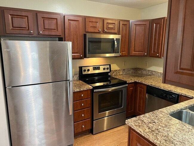 Building Photo - 6611-7227 Bevington Duplex