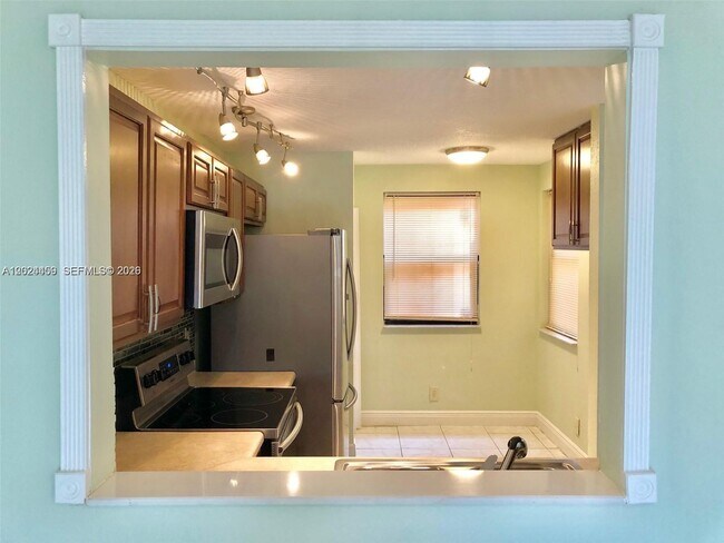 Building Photo - 2551 NW 56th Ave