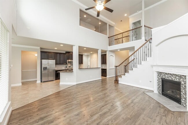 Building Photo - 207 Denfield Ct