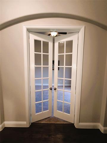 Building Photo - 1616 Silla Dr