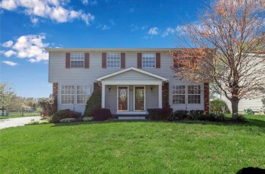 Building Photo - 26 Rushford Ln
