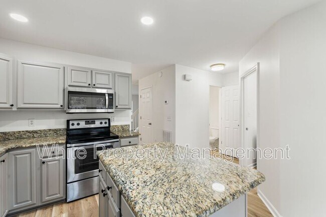 Building Photo - 15554 Asterwind Ct