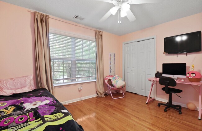 Building Photo - 123 Sweet Bailey Cove