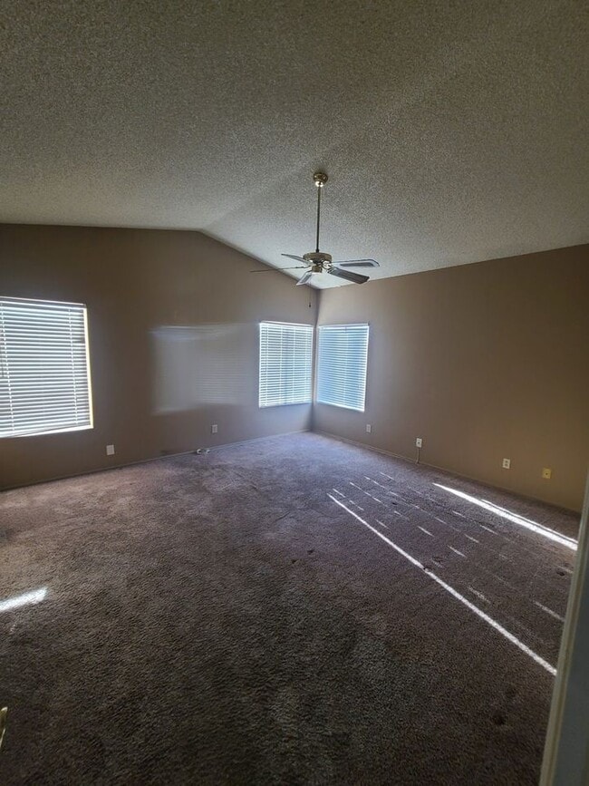 Building Photo - 16014 N 48th Pl
