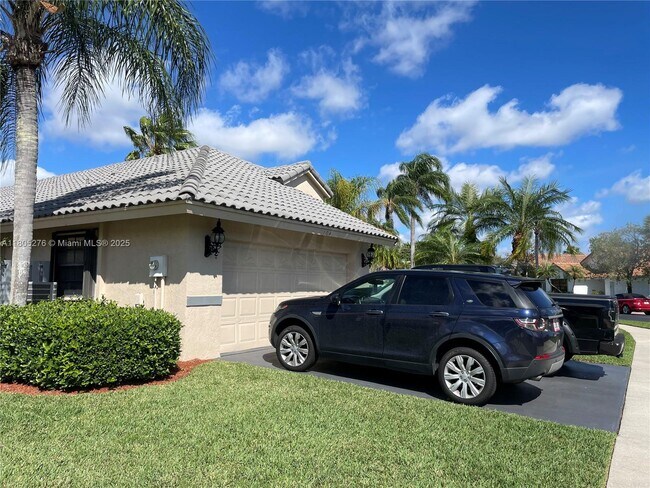 Primary Photo - 104 Executive Cir