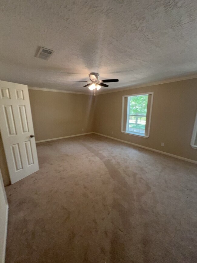 Building Photo - 2972 Gessner Rd
