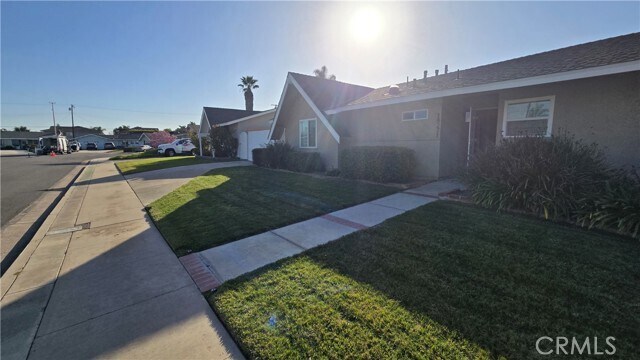 Building Photo - 18271 Roberta Cir