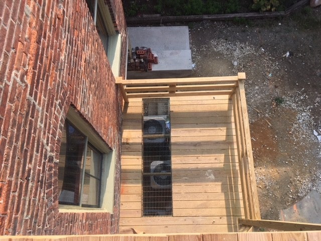 deck - 7 Main St
