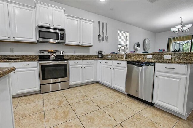 Building Photo - 1436 Moon Valley Dr