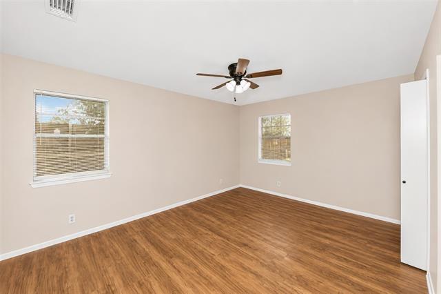 Building Photo - 5513 Scott Dr