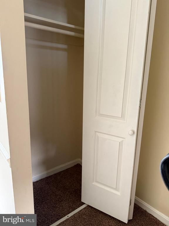 Building Photo - 9 Autumn Hill Way