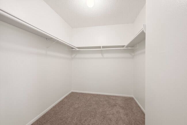 Building Photo - 7415 Creekfield Dr