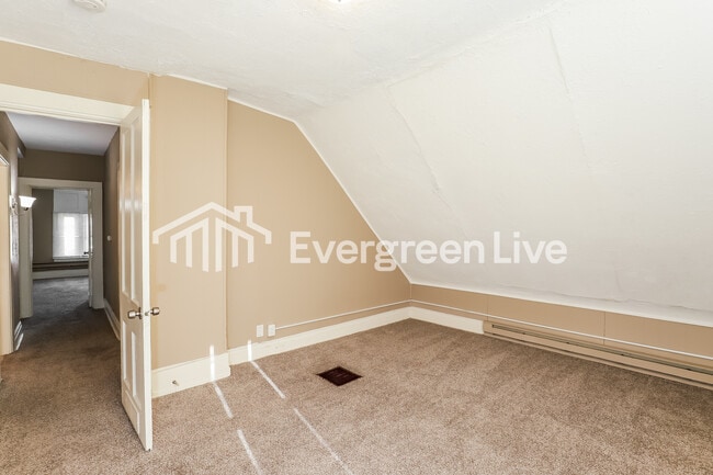 Building Photo - 4215 Grant St