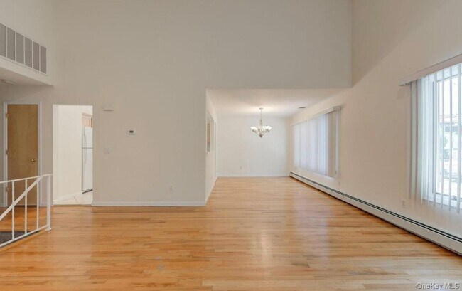 Building Photo - 11 7th St