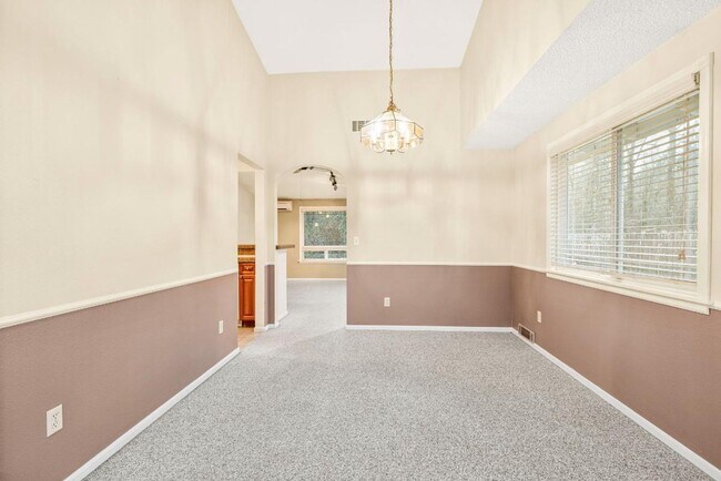 Building Photo - Charming Tacoma Home with A/C, RV Parking, Workshop & Skylit Living Room