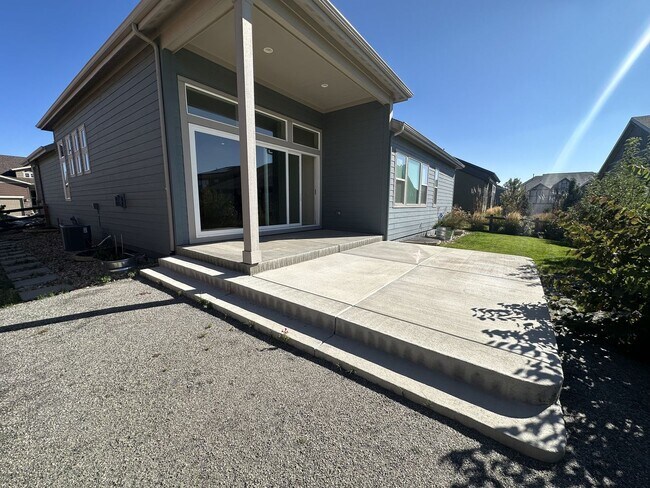 Building Photo - Modern 4-Bed Ranch in Erie with 13-Ft Ceil...