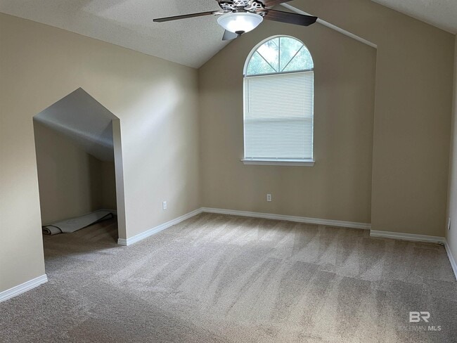 Building Photo - 128 Worchester Dr