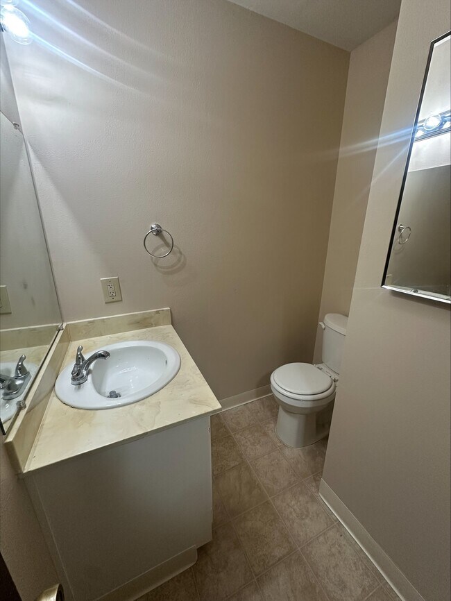 Building Photo - 3540 Northwood Dr.