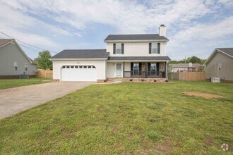 Building Photo - Fresh and Clean 3 bed 2 bath.  Sweet layout!