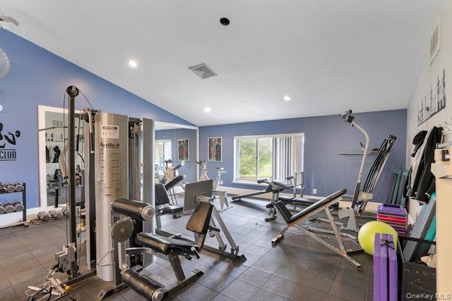 Building Photo - 745 Spring Lake Dr