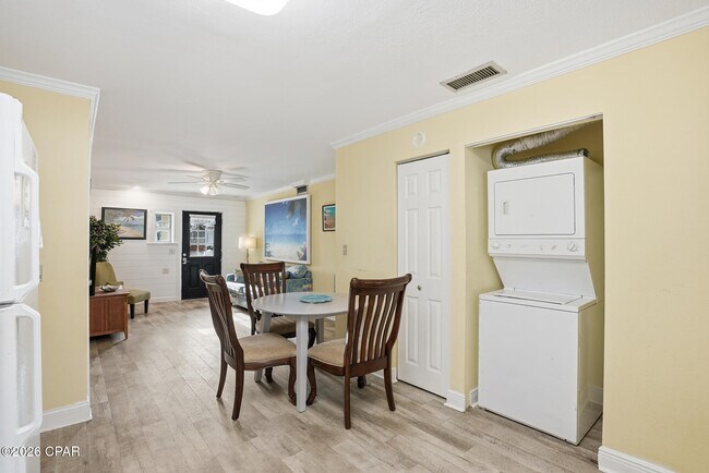 Building Photo - 5012 Gulf Dr