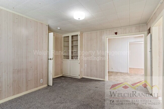 Building Photo - 421 E 2625 N