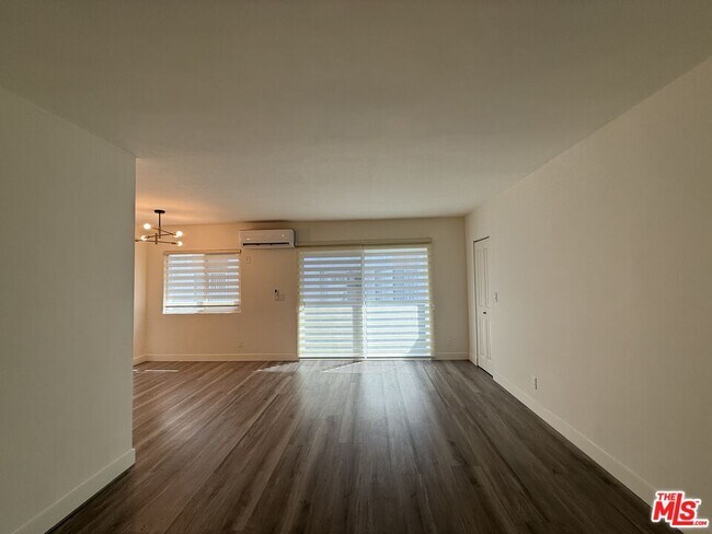 Building Photo - 3707 S Canfield Ave